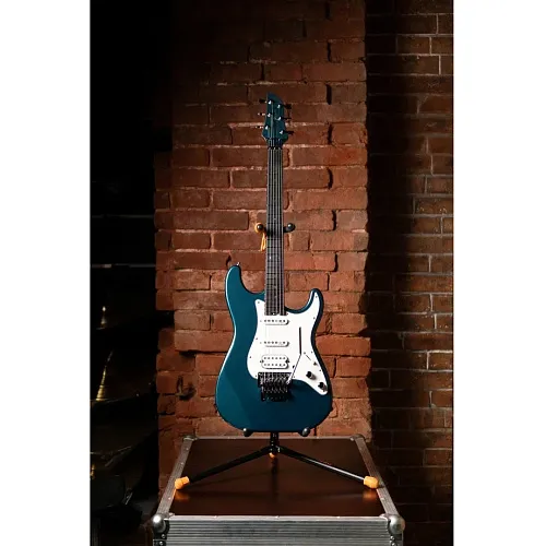 Mano Stratocaster FR H-S-S Электрогитара.